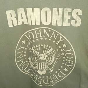 NWOT Ramones Vintage Music Tshirt